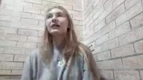 Snapshot of marylynreifsnider chatting on 09.22.25 Hi My name is Elina Im 18 years old. online show from 09.22.25