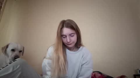 Snapshot of marylynreifsnider chatting on 09.25.25 Hi My name is Elina Im 18 years old. online show from 09.25.25