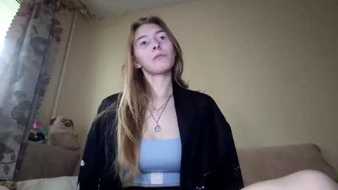 Snapshot of marylynreifsnider chatting on 10.06.25 Hi My name is Elina Im 18 years old. online show from 10.06.25