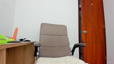 3 online show from 12.01.25