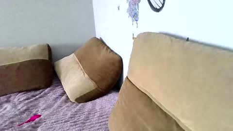 maryyemm online show from 01.22.25