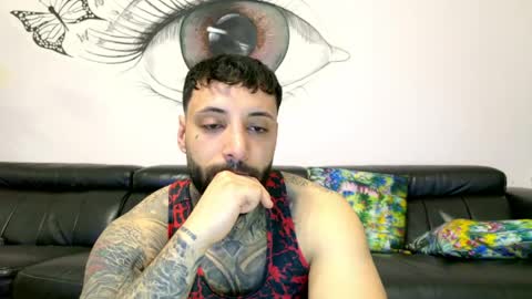 Snapshot of masculineguy69 chatting on 04.24.26 masculineguy69 online show from 04.24.26