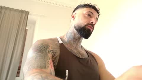 Snapshot of masculineguy69 chatting on 06.10.26 masculineguy69 online show from 06.10.26