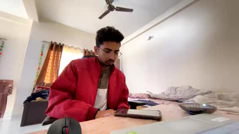 Mask Boy online show from 12.11.24