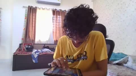 Mask Boy online show from 10.02.25