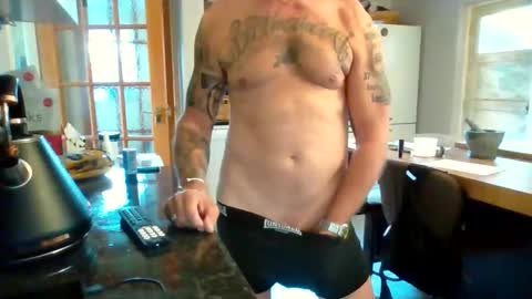 Masked Masturbation Couple online show from 09.24.25