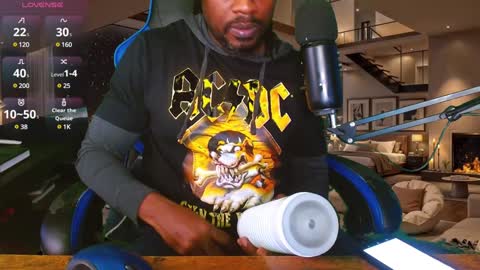 Snapshot of maskmind chatting on 02.07.25 Maskmind online show from 02.07.25