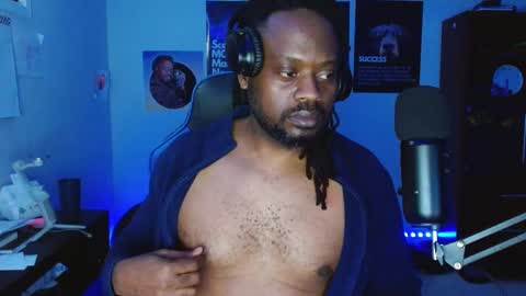 Snapshot of maskmind chatting on 03.10.25 Maskmind online show from 03.10.25