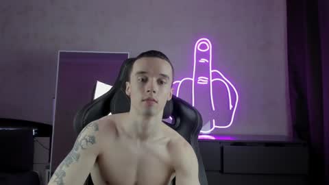 Snapshot of mason_warhol chatting on 01.10.25 Mason online show from 01.10.25