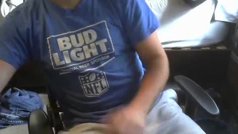 Cutie Boy online show from 09.09.25