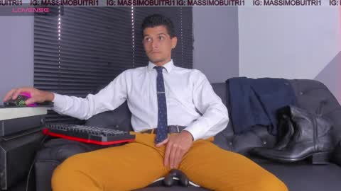 I am Massimo online show from 04.16.26