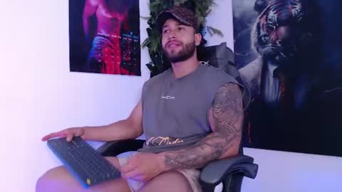 Snapshot of massimofiore_ chatting on 07.17.26 Massimo online show from 07.17.26