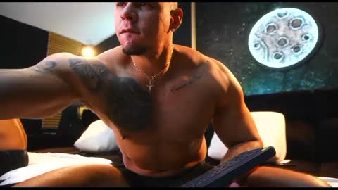 massimowalton2 online show from 11.02.25