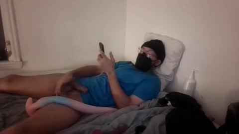 Snapshot of mastebater22 chatting on 12.20.25 mastebater22 online show from 12.20.25