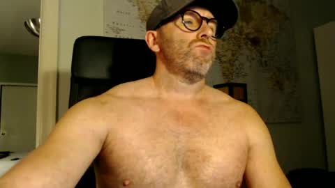 Snapshot of master8daddy69 chatting on 06.30.26 master8daddy69 online show from 06.30.26