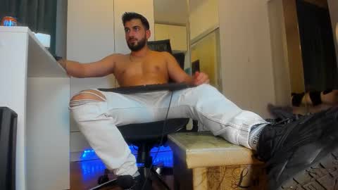 Matthew online show from 10.10.25