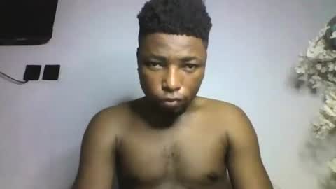 Snapshot of master_kael chatting on 12.18.25 Master Kael online show from 12.18.25