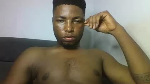 Snapshot of master_kael chatting on 12.21.25 Master Kael online show from 12.21.25