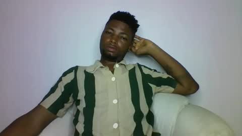 Snapshot of master_kael chatting on 02.14.26 Master Kael online show from 02.14.26