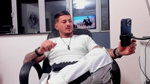 masterchris12 online show from 12.11.24