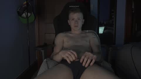 Snapshot of mastercooperfrost chatting on 10.04.25 Master cooper online show from 10.04.25