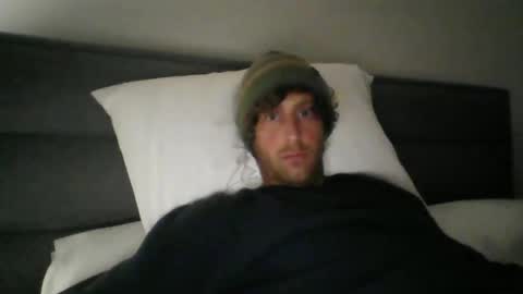 Snapshot of mastereggman chatting on 04.19.26 mastereggman online show from 04.19.26