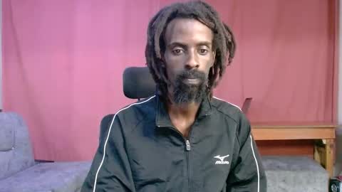 Snapshot of masterr_bate chatting on 09.25.25 Marl online show from 09.25.25