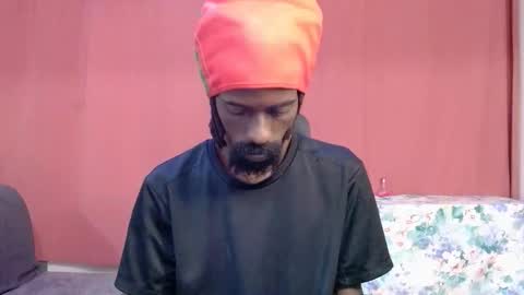 Snapshot of masterr_bate chatting on 09.30.25 Marl online show from 09.30.25