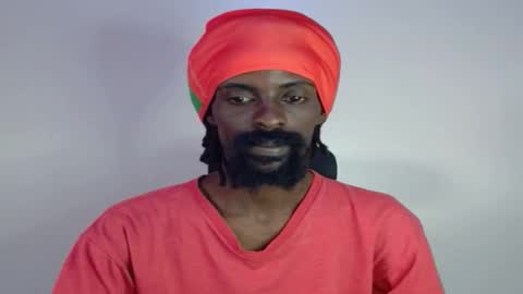 Snapshot of masterr_bate chatting on 10.10.25 Marl online show from 10.10.25