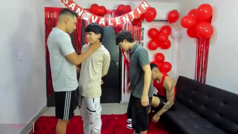 Snapshot of masters_sexx chatting on 02.08.26 Team Cris Darwin- Fernando- Stiven- David online show from 02.08.26