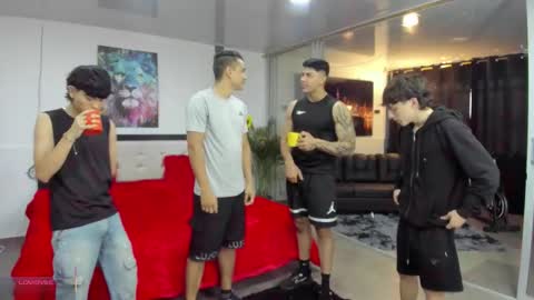 Snapshot of masters_sexx chatting on 02.28.26 Team Cris Darwin- Fernando- Stiven- David online show from 02.28.26