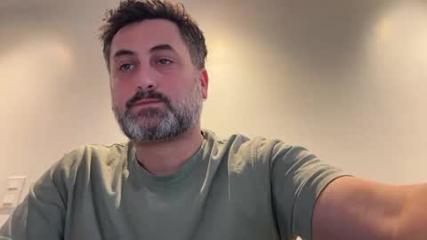 Snapshot of mat_johof chatting on 03.11.25 mat_johof online show from 03.11.25