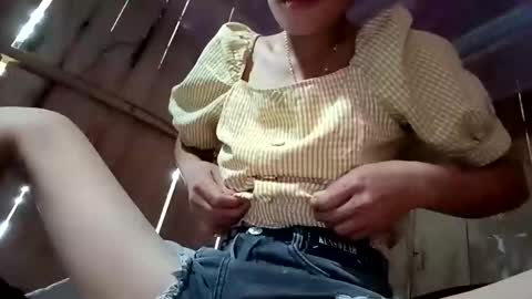 Snapshot of matbiec99 chatting on 10.31.25 matbiec99 online show from 10.31.25