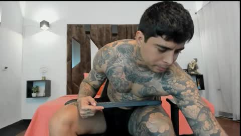 mateo_dilucajs1 online show from 10.30.25