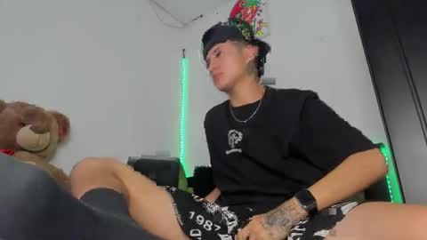 mateo_escobar online show from 12.02.25