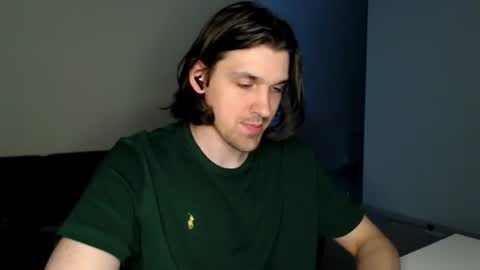 Snapshot of mateo_zeus chatting on 06.25.26 mateo_zeus online show from 06.25.26