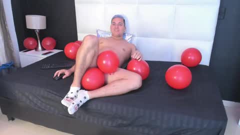 Snapshot of mateoandmia chatting on 01.25.25 Matheo and Mia online show from 01.25.25