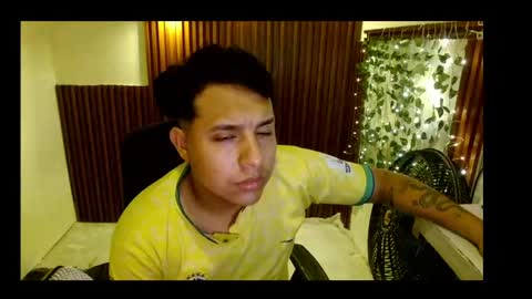 Snapshot of mateuspolla chatting on 05.05.26 mateuspolla online show from 05.05.26