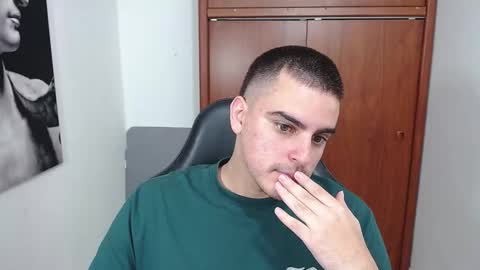 Snapshot of matew01_ chatting on 02.18.26 matt online show from 02.18.26