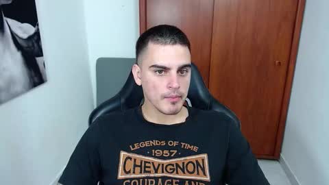 Snapshot of matew01_ chatting on 02.19.26 matt online show from 02.19.26