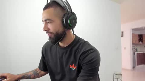 Matheus     online show from 12.03.25