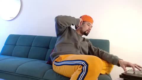 STRURIBE ON INSTAGRAM online show from 03.25.26