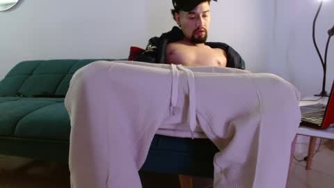 STRURIBE ON INSTAGRAM online show from 04.06.26