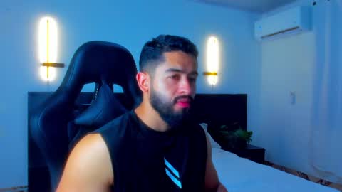 Snapshot of mathew_flintt chatting on 06.17.26 Mathew Flintt online show from 06.17.26