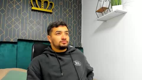 Mathews online show from 12.22.25