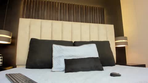 mathilda_liz online show from 09.29.25