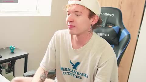 Alejandro Alex online show from 10.25.25