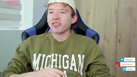 Alejandro Alex online show from 10.29.25