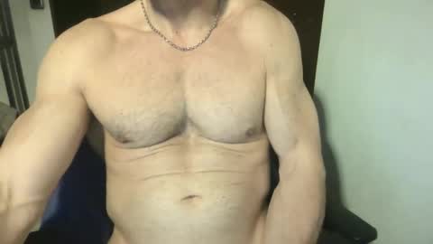 MatiasMatureMuscle online show from 04.09.26