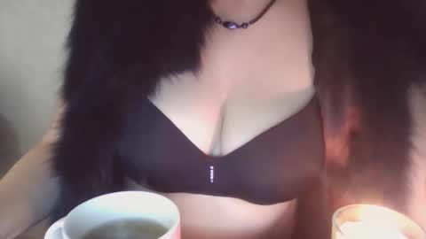 Snapshot of matilda_ua chatting on 10.22.25 matilda ua online show from 10.22.25